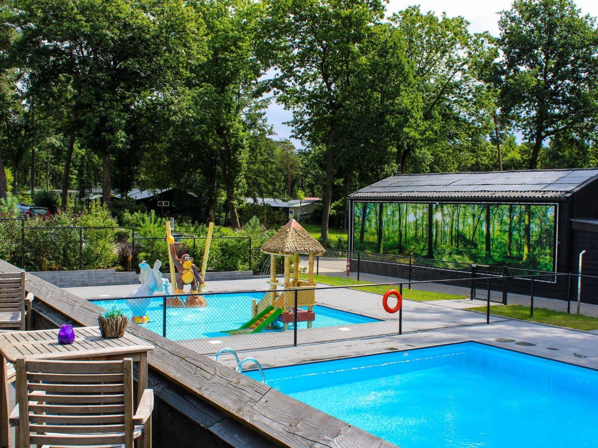 הונדרלו Comfortable Chalet With Combination Microwave Near The Veluwe מראה חיצוני תמונה
